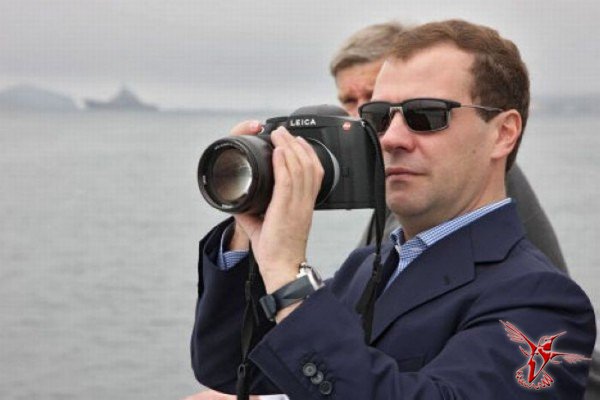 Вы не можете любить фотографию больше Медведева