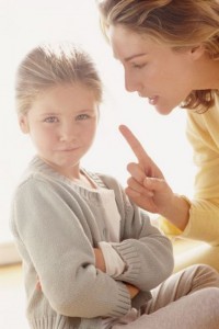 10 психологических «подарков» от родителей, которые отравляют нашу взрослую жизнь