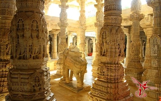 10 самых интересных храмов Индии
