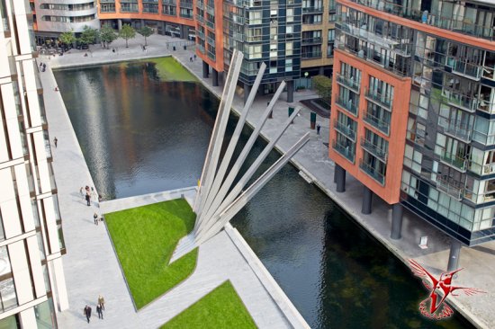 В Лондоне построили уникальный мост-веер